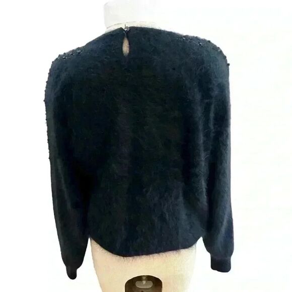 Real ANGORA FUR black-pullover swearer,hand beaded.In beautiful condition. - Picture 2 of 7